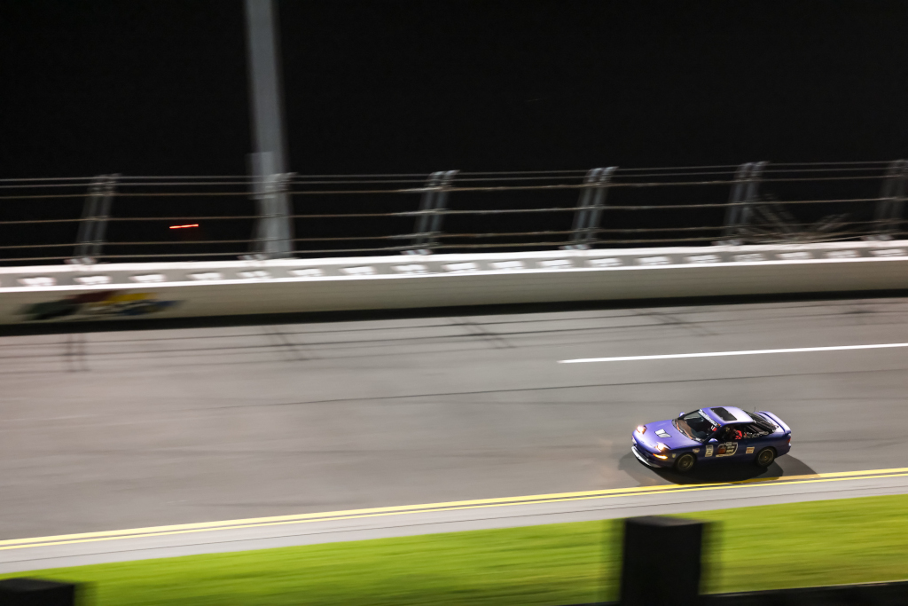 Blue Ford Probe on the banking at Daytona Speedway